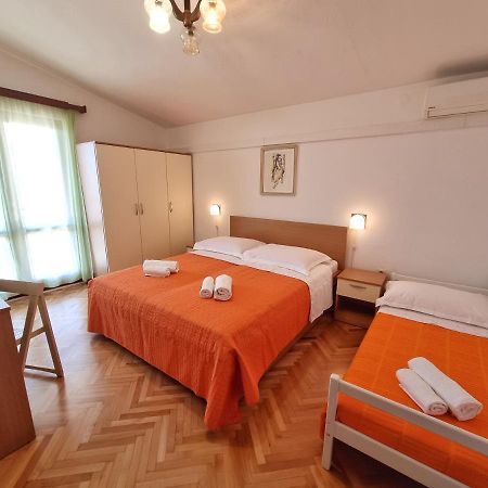 Apartmani Dalija Тучепи Екстер'єр фото