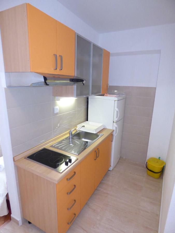 Apartmani Dalija Тучепи Екстер'єр фото